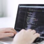 THE BENEFITS OF LEARNING CODING FOR NON -TECHNICAL  PROFESSIONALS